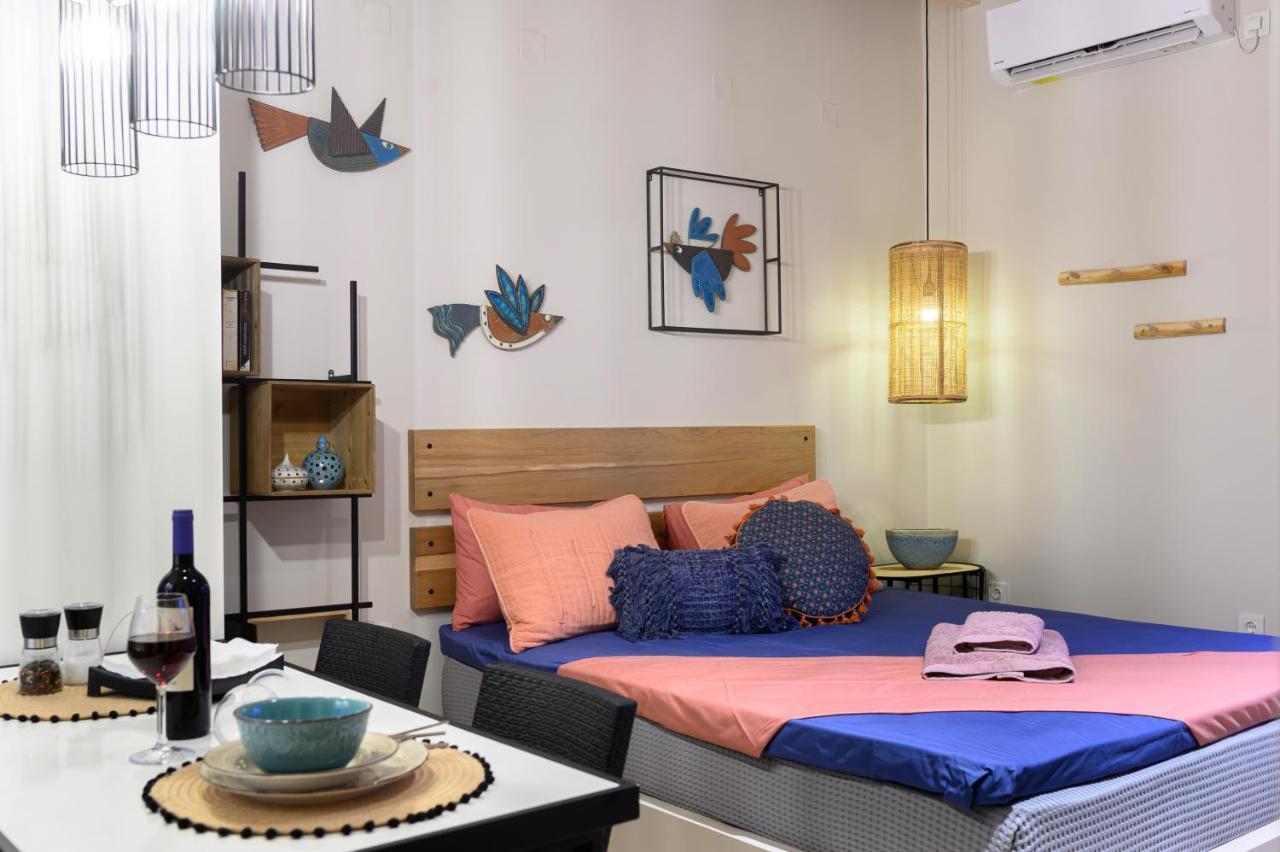 Fiorela'S Casa- A Stylish Loft Apartment In The Heart Of Preveza Exteriör bild
